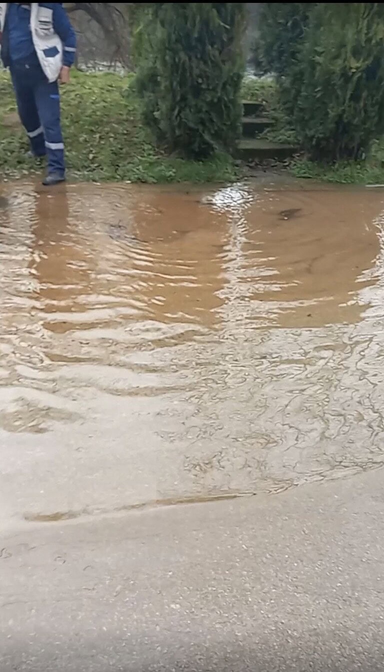 Medoševac u vodi, havarija u Proleterskoj ulici